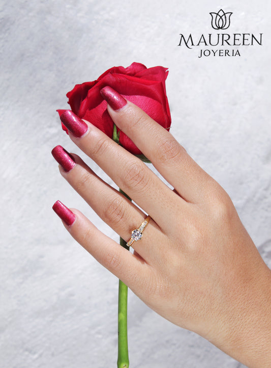 Anillo de compromiso solitario circon - Oro