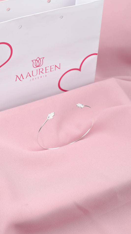 Puñera con mano poderosa - Plata