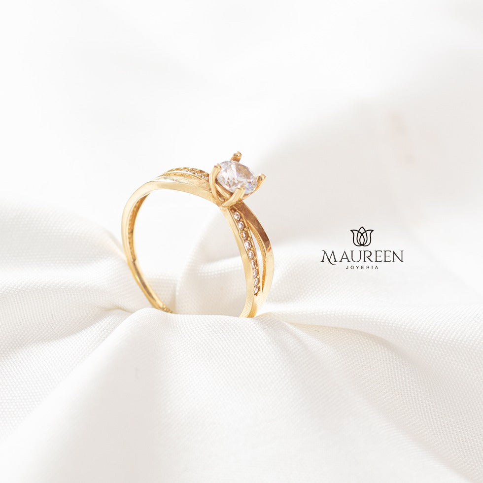 Anillo de compromiso entrelazado con circones - Oro