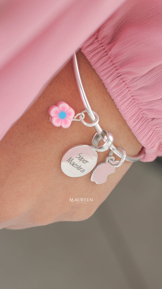 Pulsera rígida placa super maestra y flor - Plata