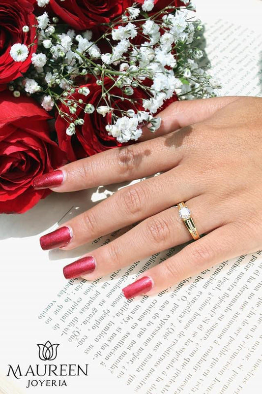 Anillo de compromiso Solitario con circones - Oro