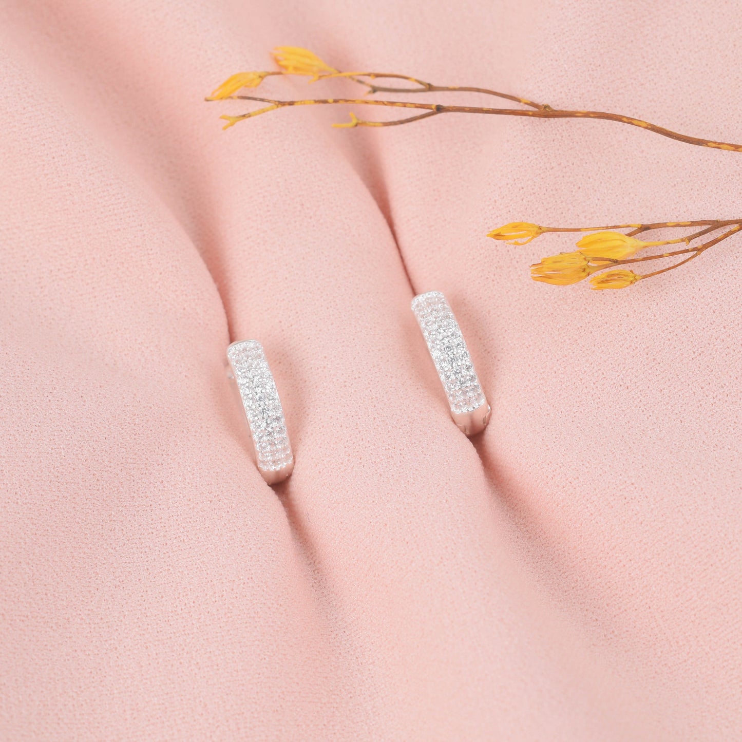 Argolla piercing circones- Plata