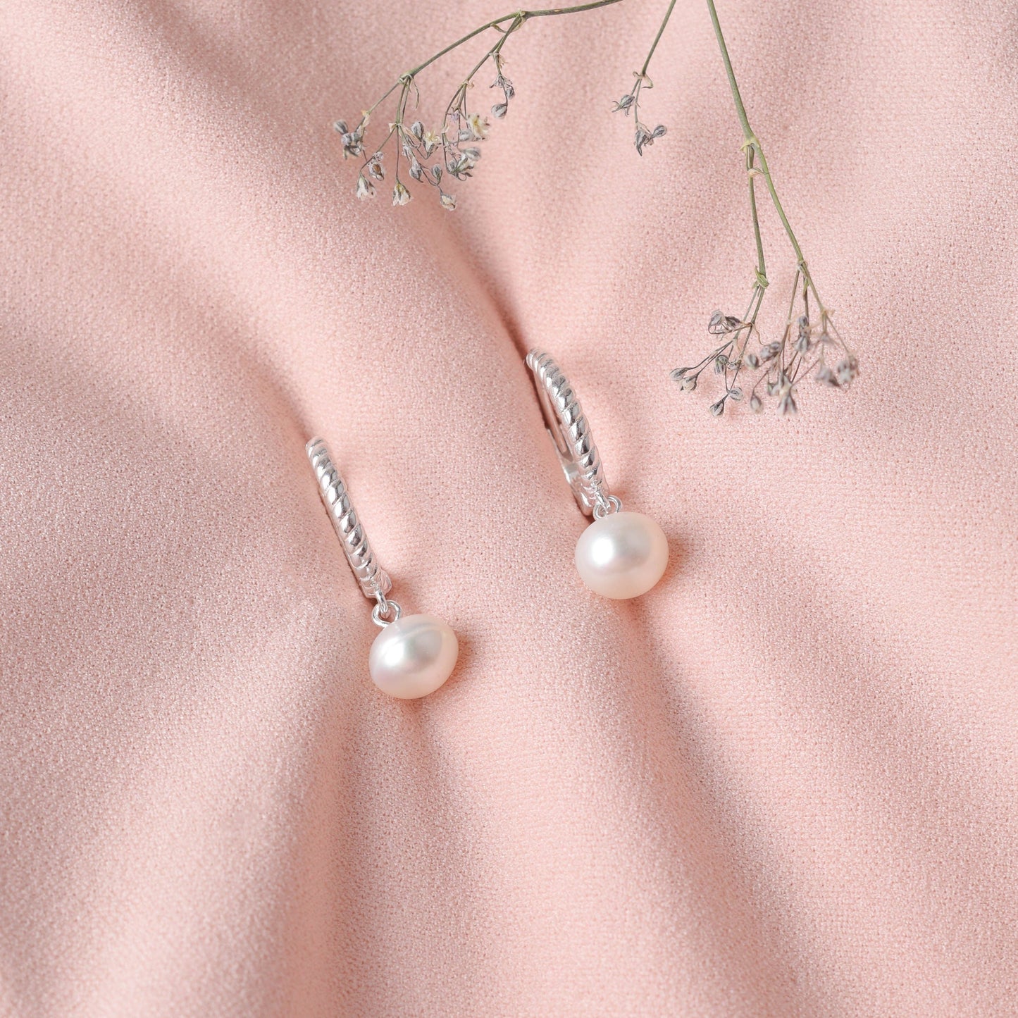 Argolla con perla entorchada - Plata