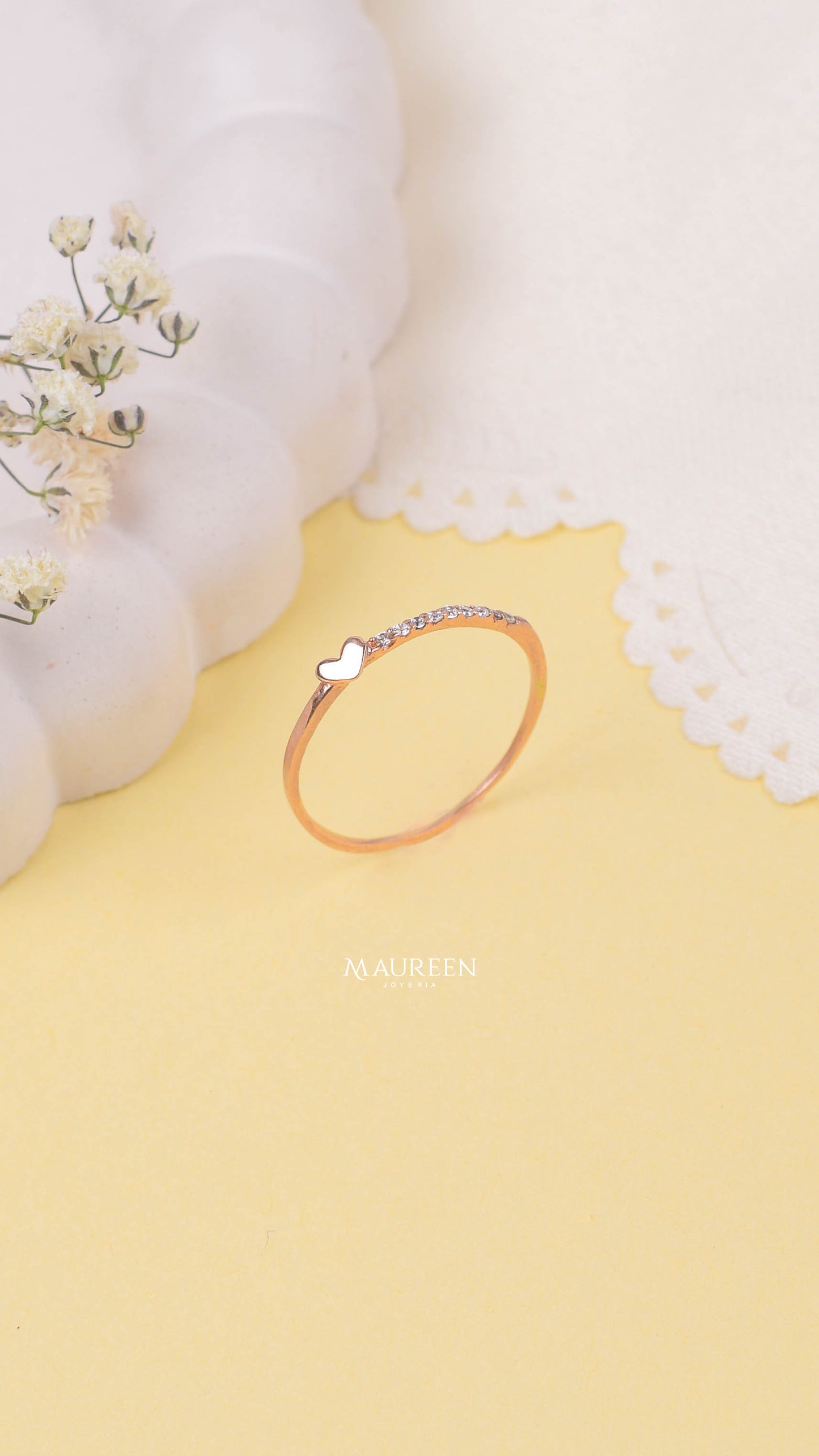 Anillo corazon y circones - Oro