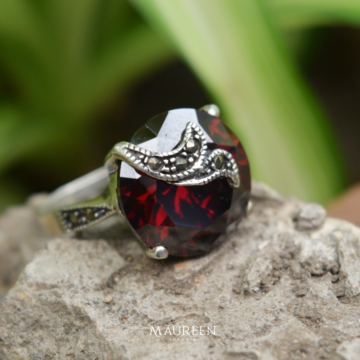 Anillo circular marquesita hojas - Plata