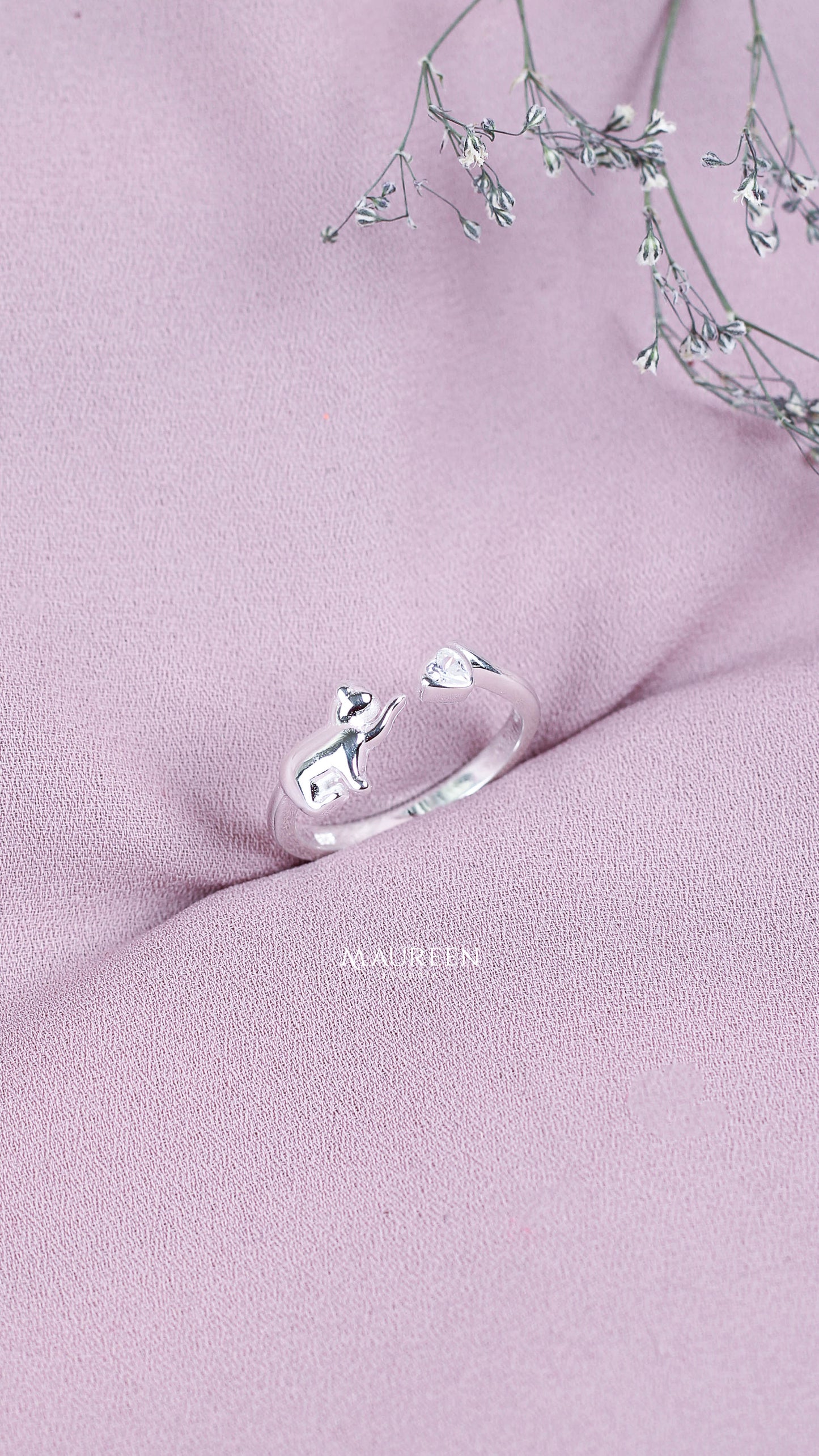 Anillo gato patita arriba y corazon punto luz ajustable - Plata