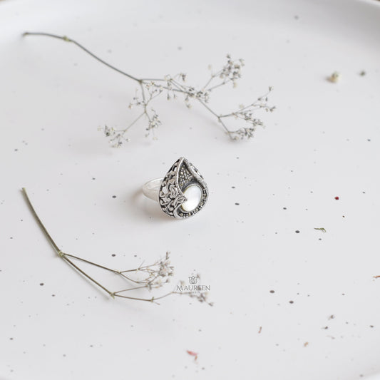 Anillo gota piedra nácar marquesita - Plata