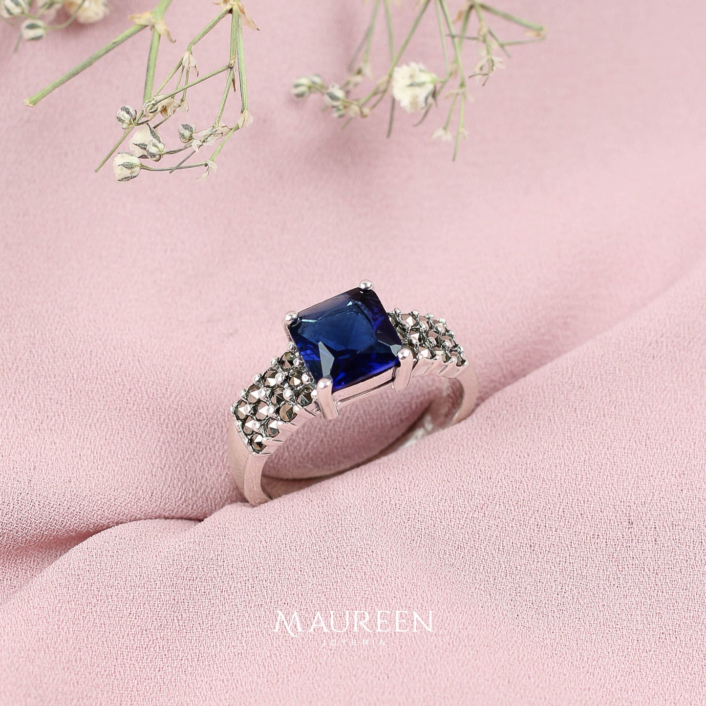 Anillo marquesita con Zafiro cuadrado - Plata