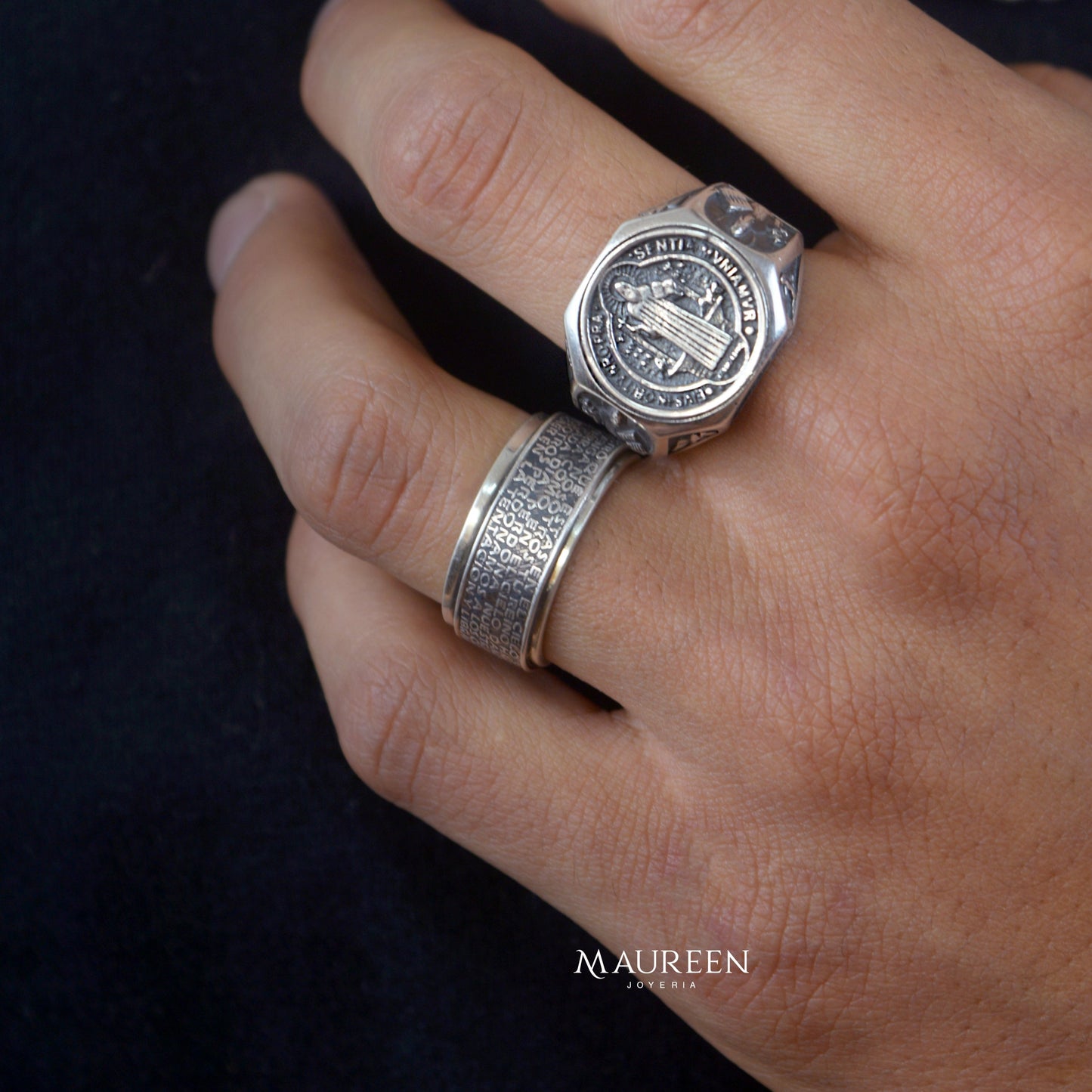 Anillo padre nuestro hombre - Plata quemada