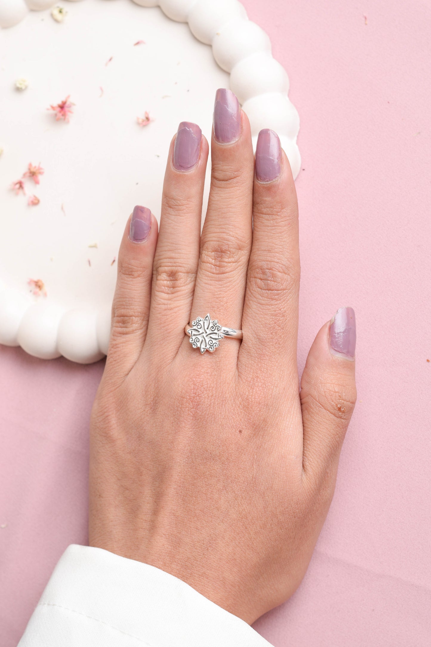 Anillo nudo de bruja flor- Plata