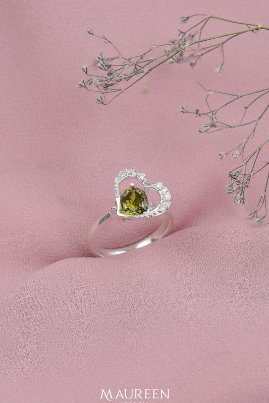 Anillo de corazón piedra peridoto - Plata