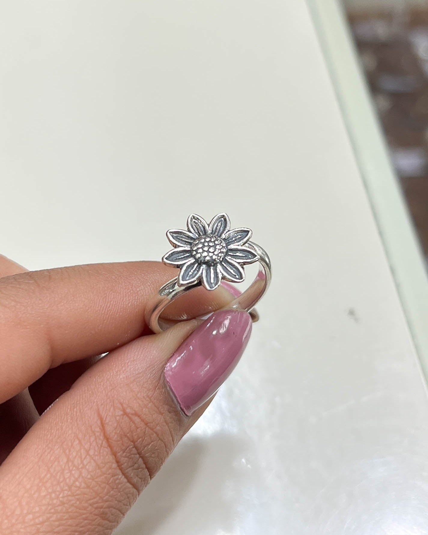 Anillo margarita - Plata quemada