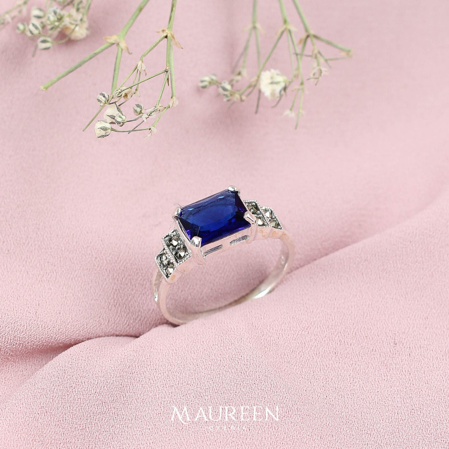 Anillo marquesita piedra central rectangular - Plata