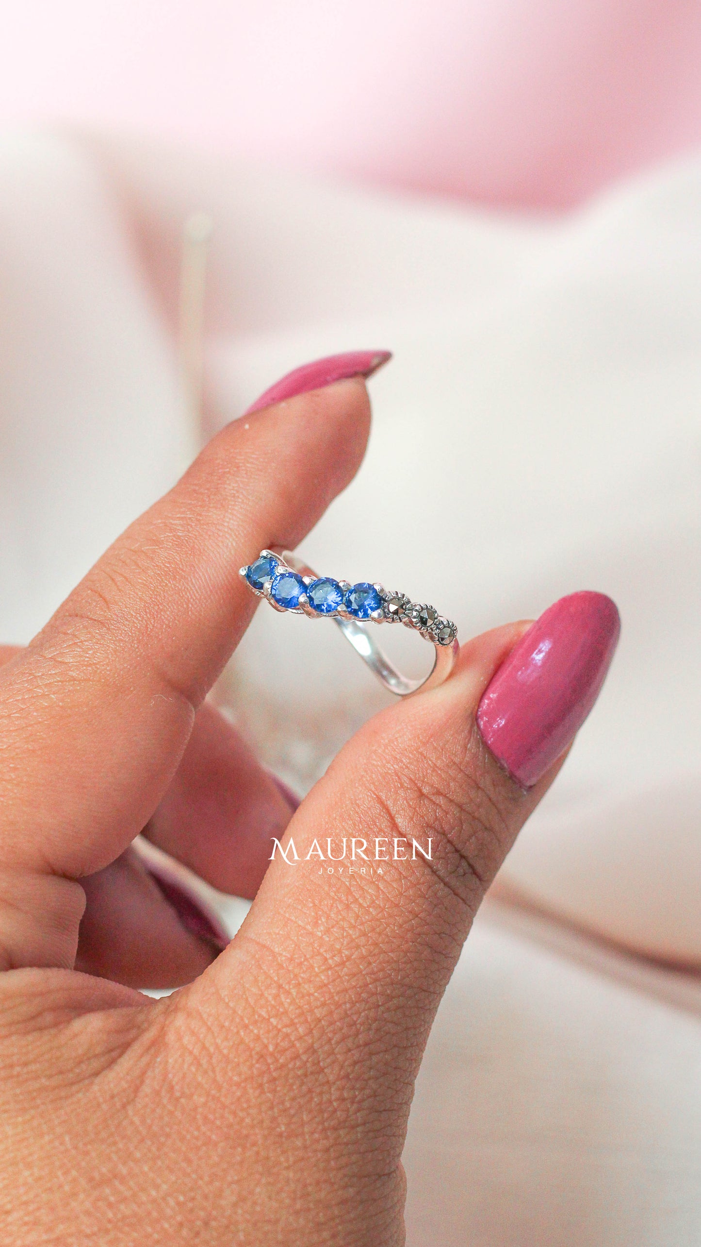 Anillo marquesita 4 zafiro ondeado - plata