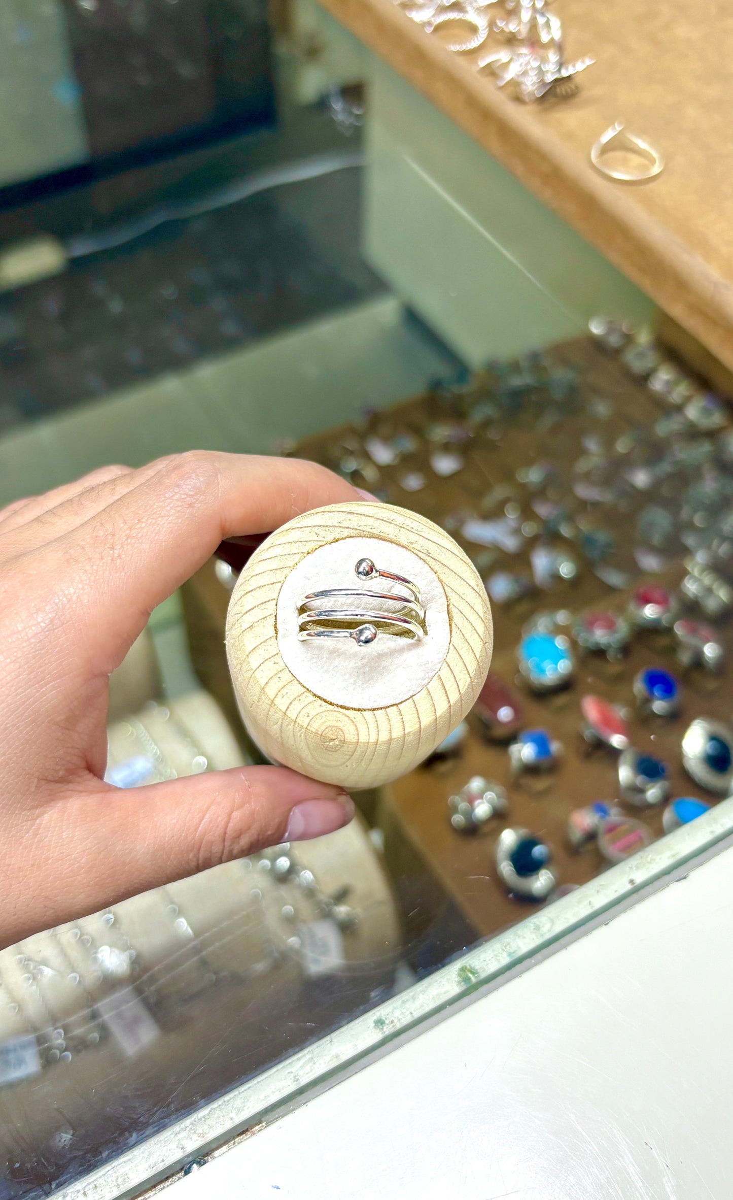 Anillo ajustable dos esferas - plata