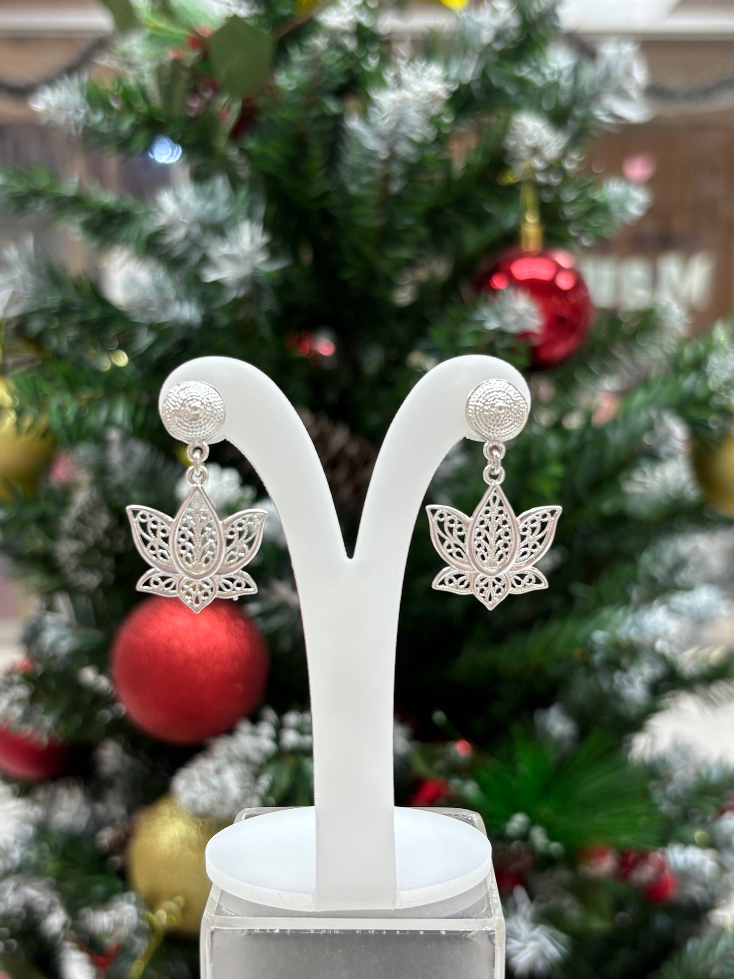 Arete filigrana flor de loto colgante poste - Plata