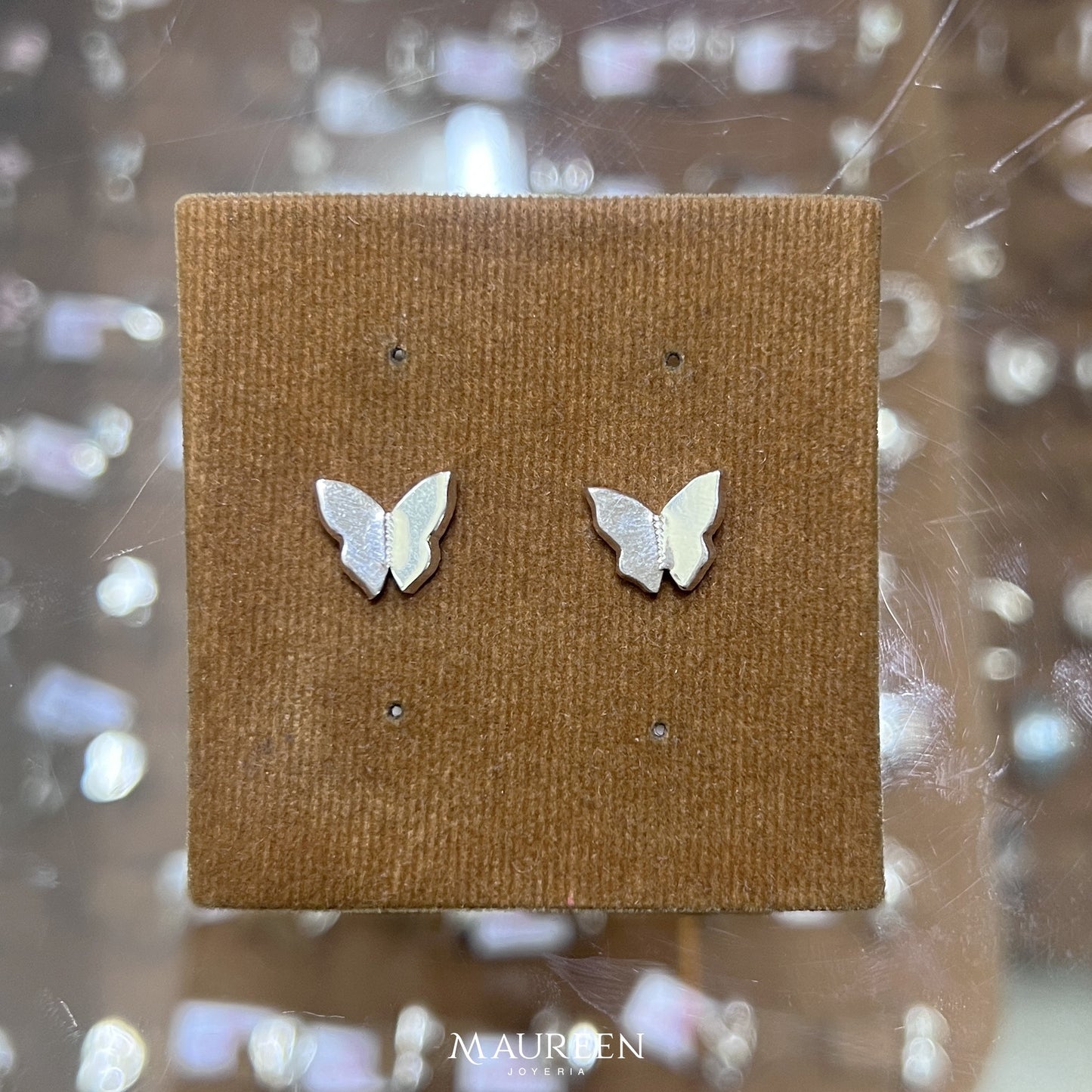 Arete mariposa volando encajonado - Plata