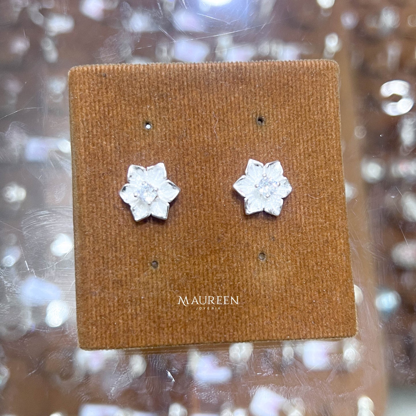 Arete flor con puntas - Plata