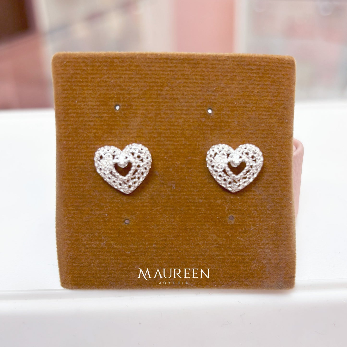 Arete corazon hueco en interior filigrana - Plata