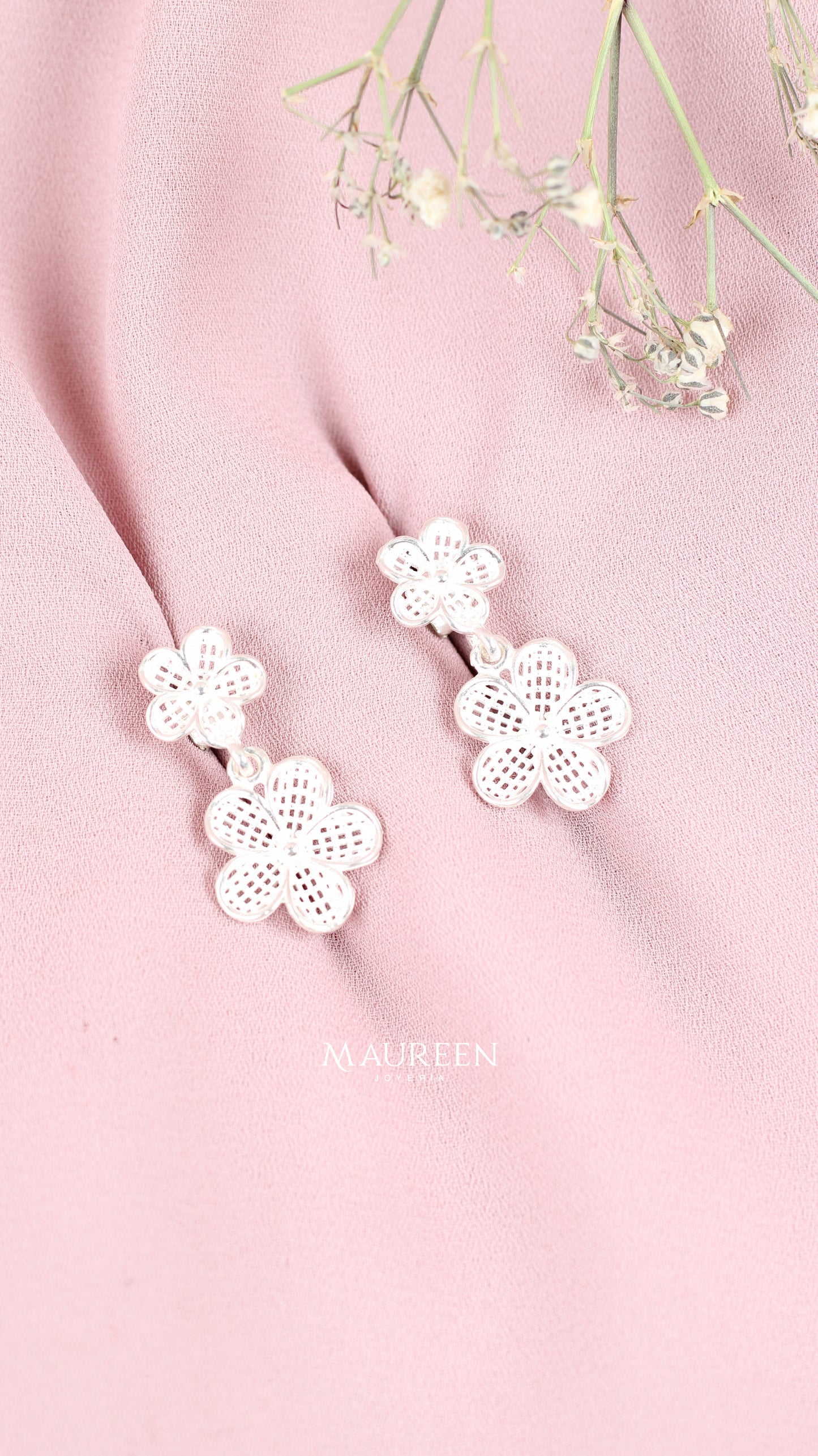 Arete doble flor filigrana con poste - Plata