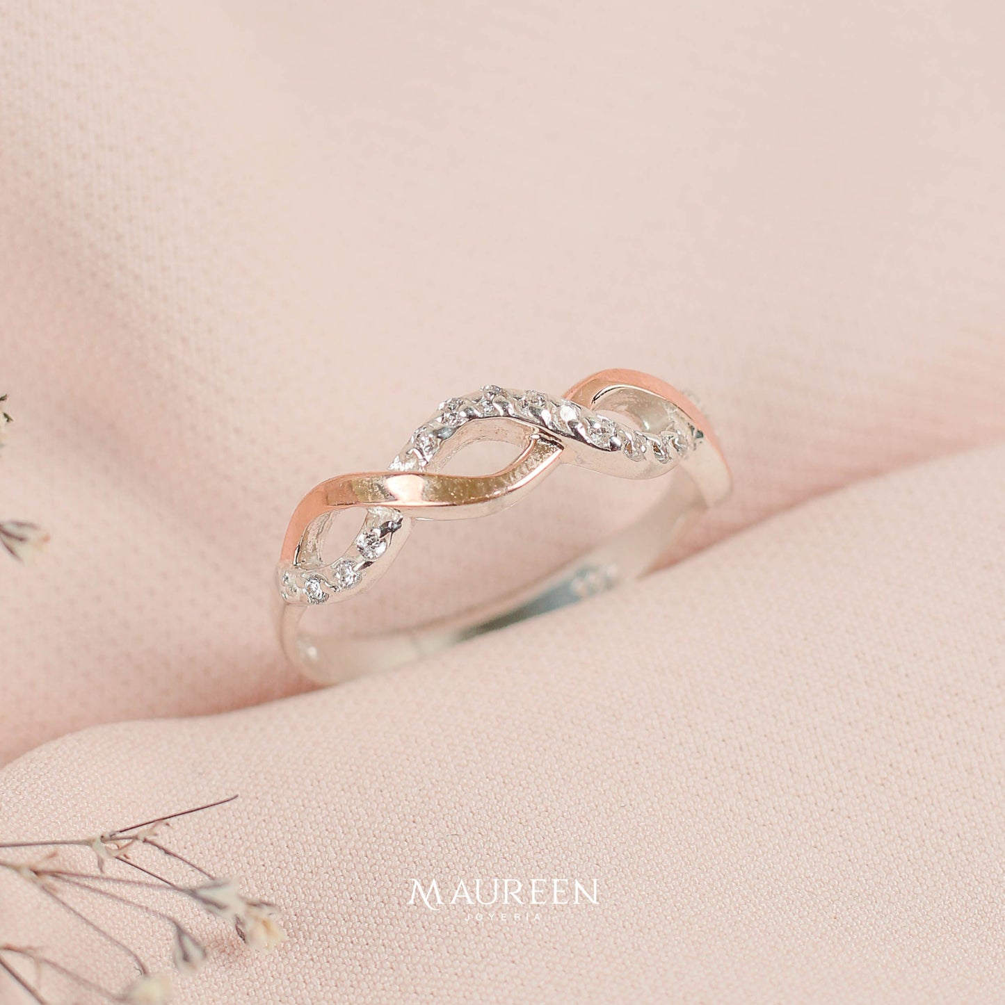 Anillo churmebla infinito con circones - Plata/Oro