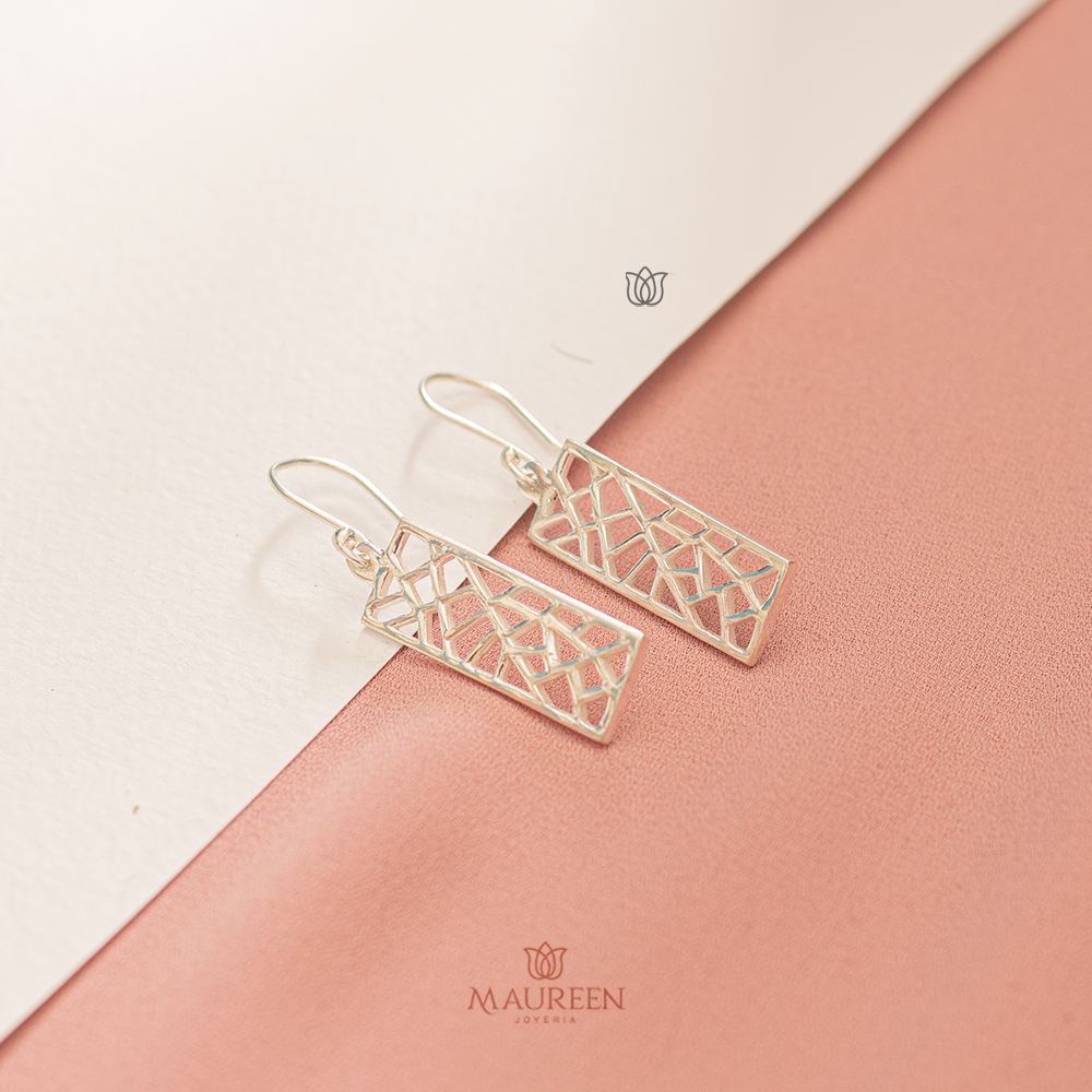 Arete cuadrado calados