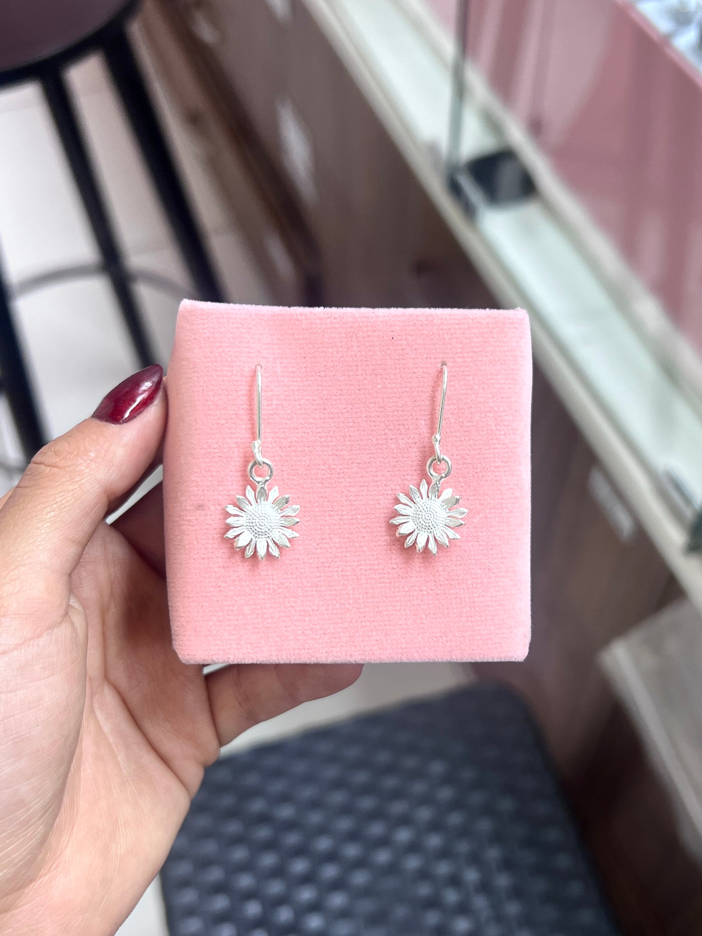 Arete colgante girasol petalos levantados - Plata