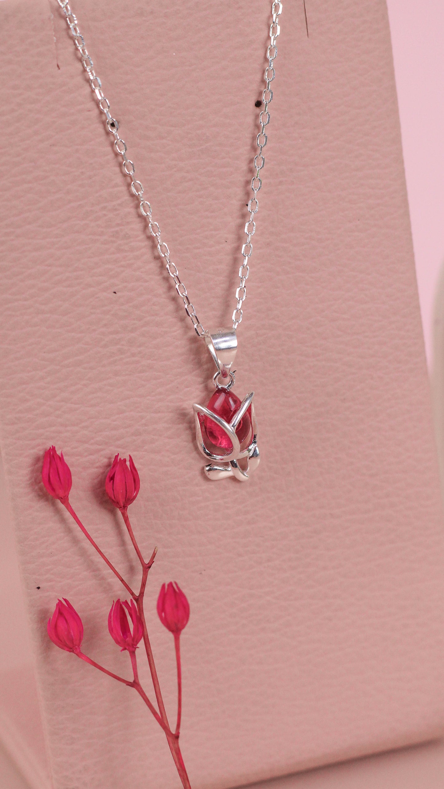 Collar tulipan con rubi - Plata