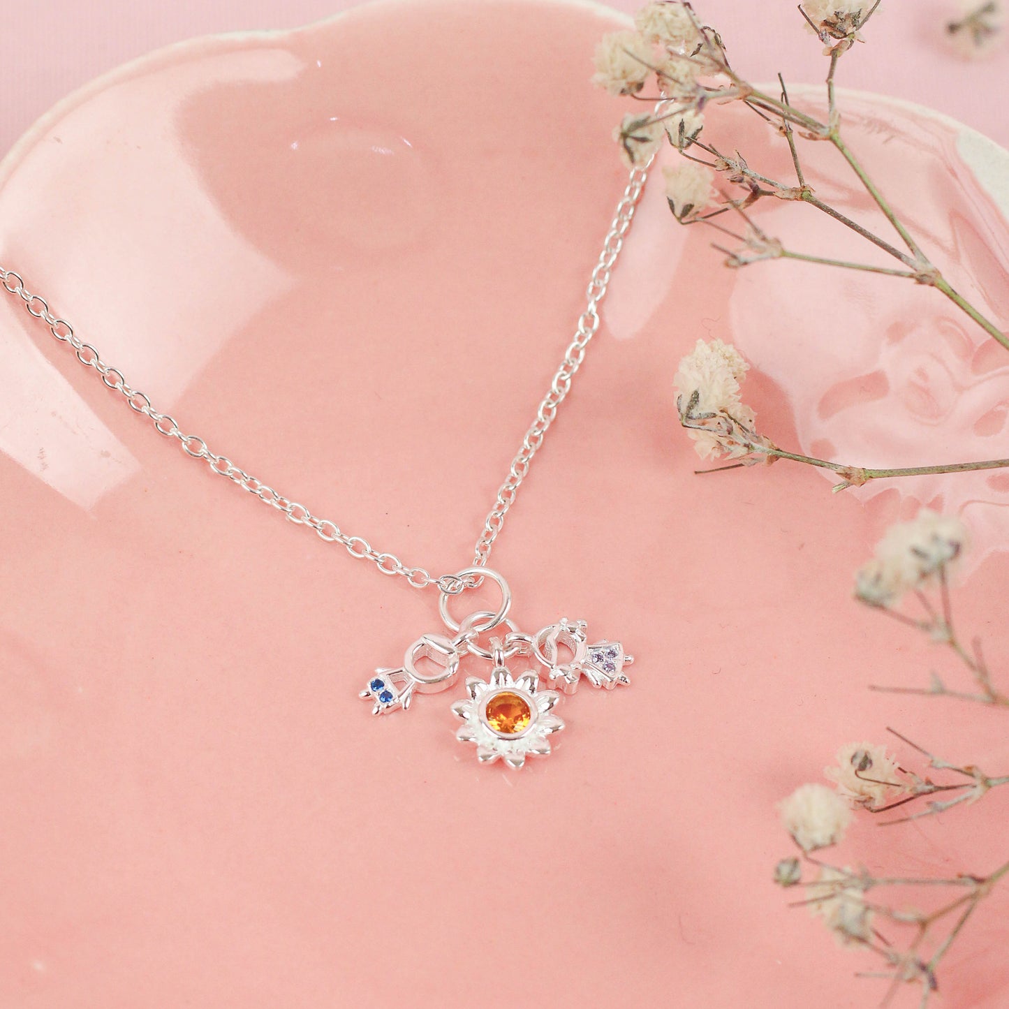 Collar niño, flor y niña - Plata