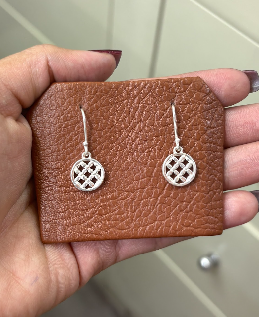 Arete circular tejido plata quemada colgante - Plata