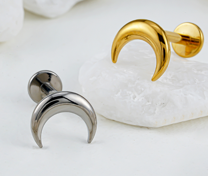 Arete piercing luna- Titanio Quirurgico