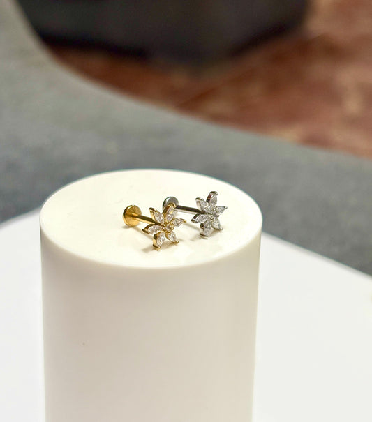 Arete piercing flor - Acero quirúrgico