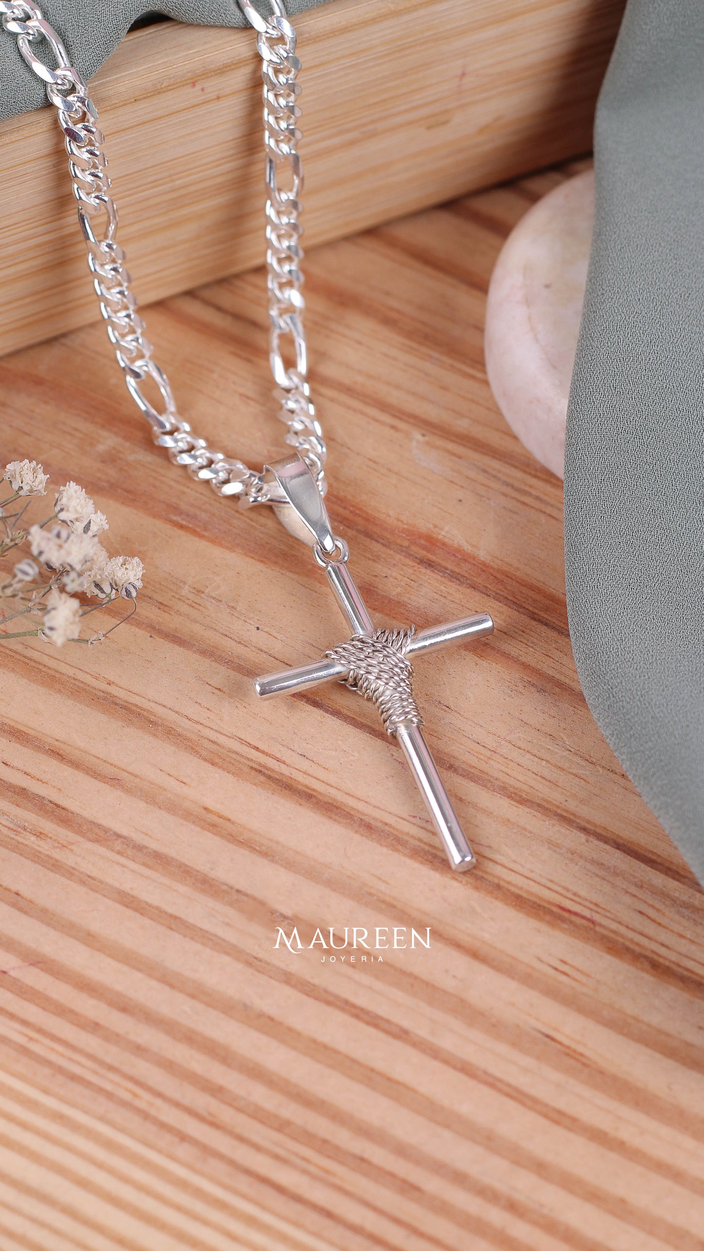 Dije cruz manto largo - Plata