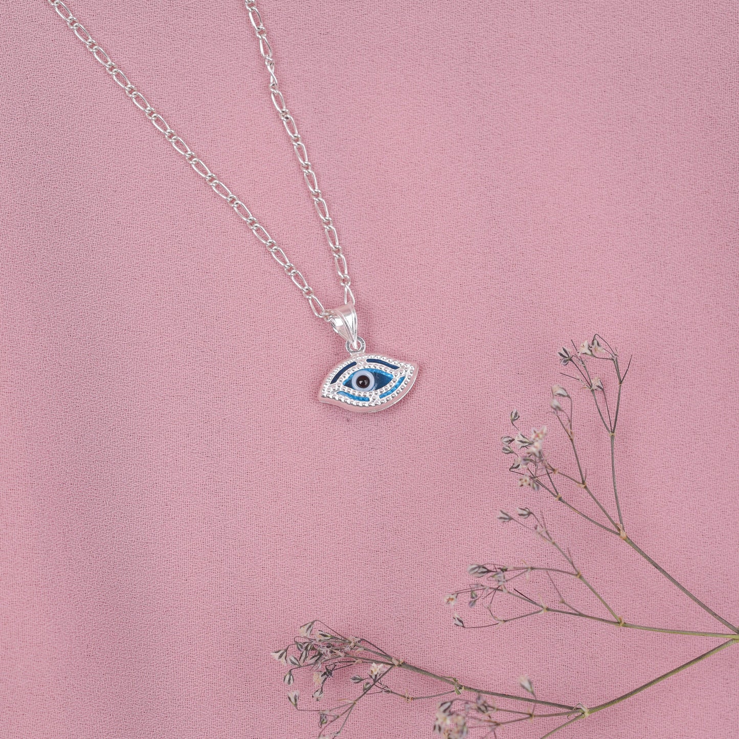 Dije ojo turco en forma de ojo azul