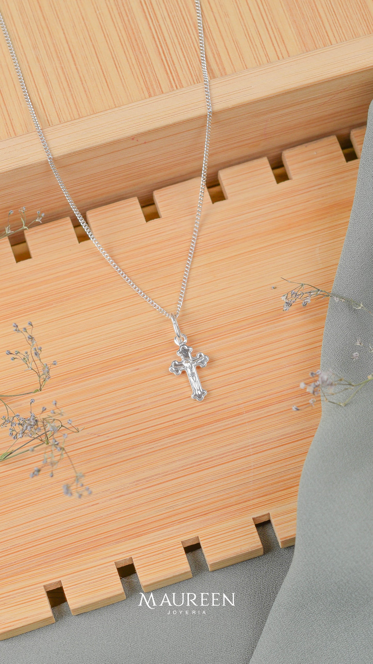 Dije cruz punta trebol - Plata