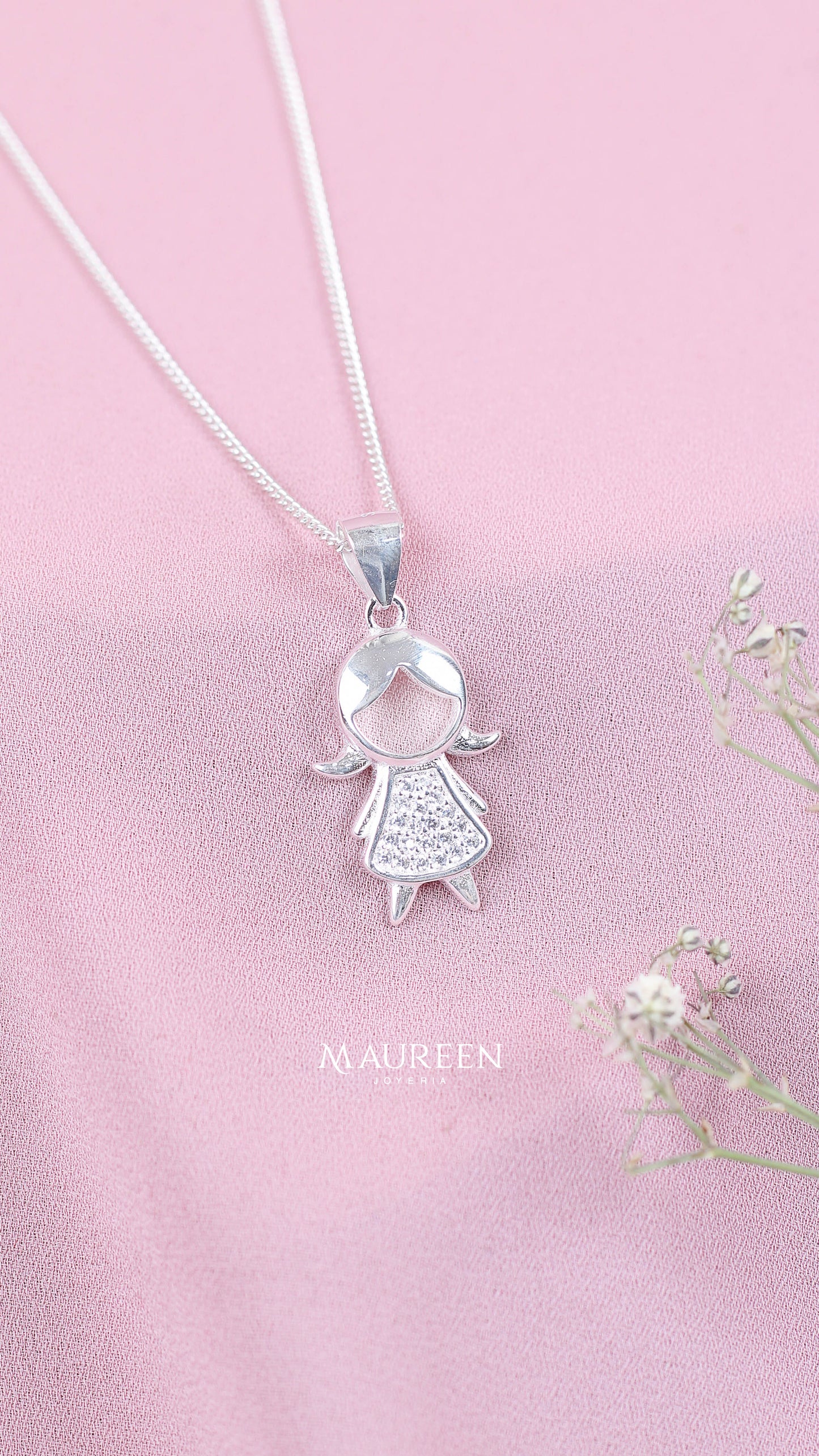 Dije niña grande - Plata