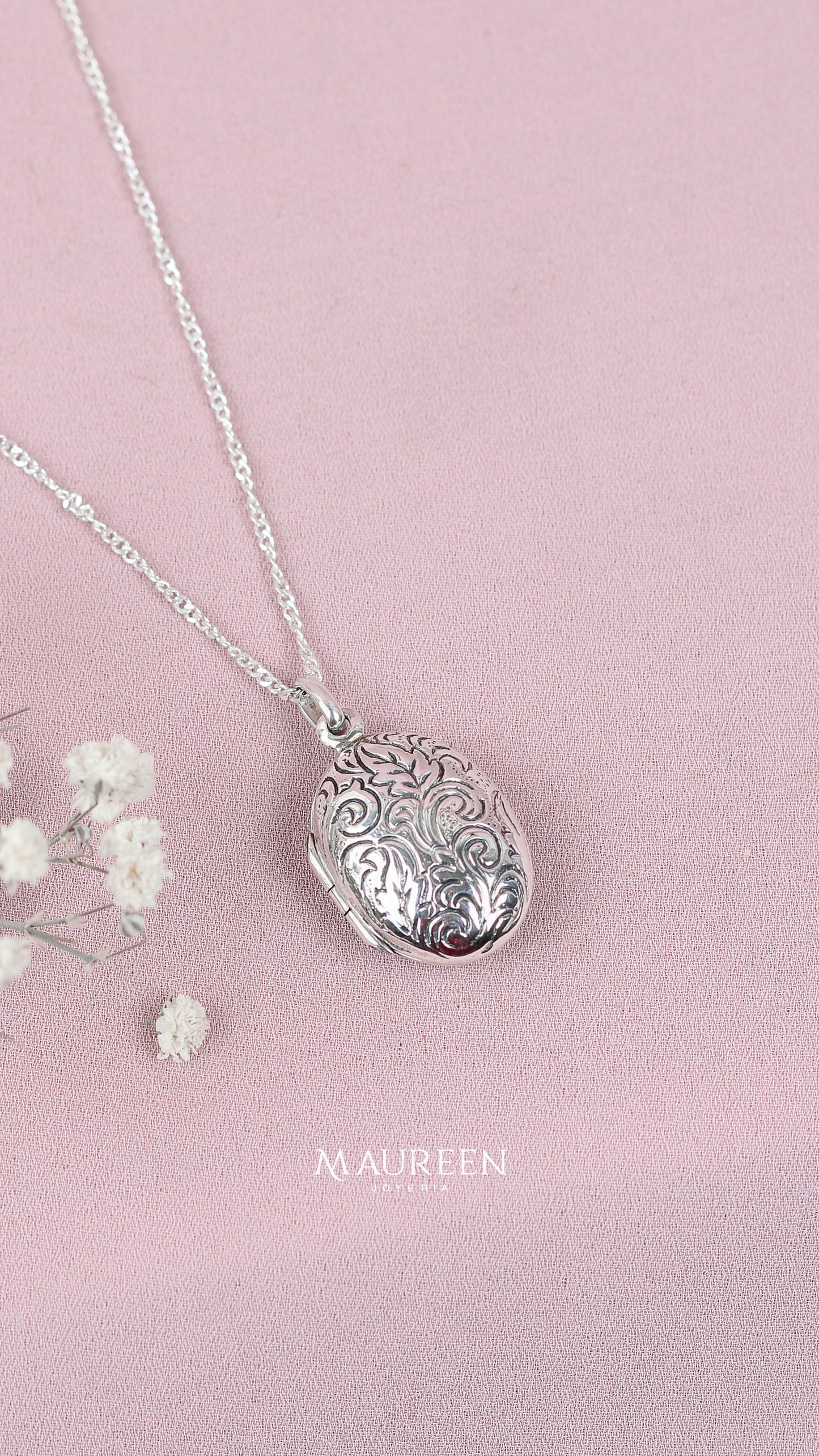 Dije relicario ovalado con hojas - plata