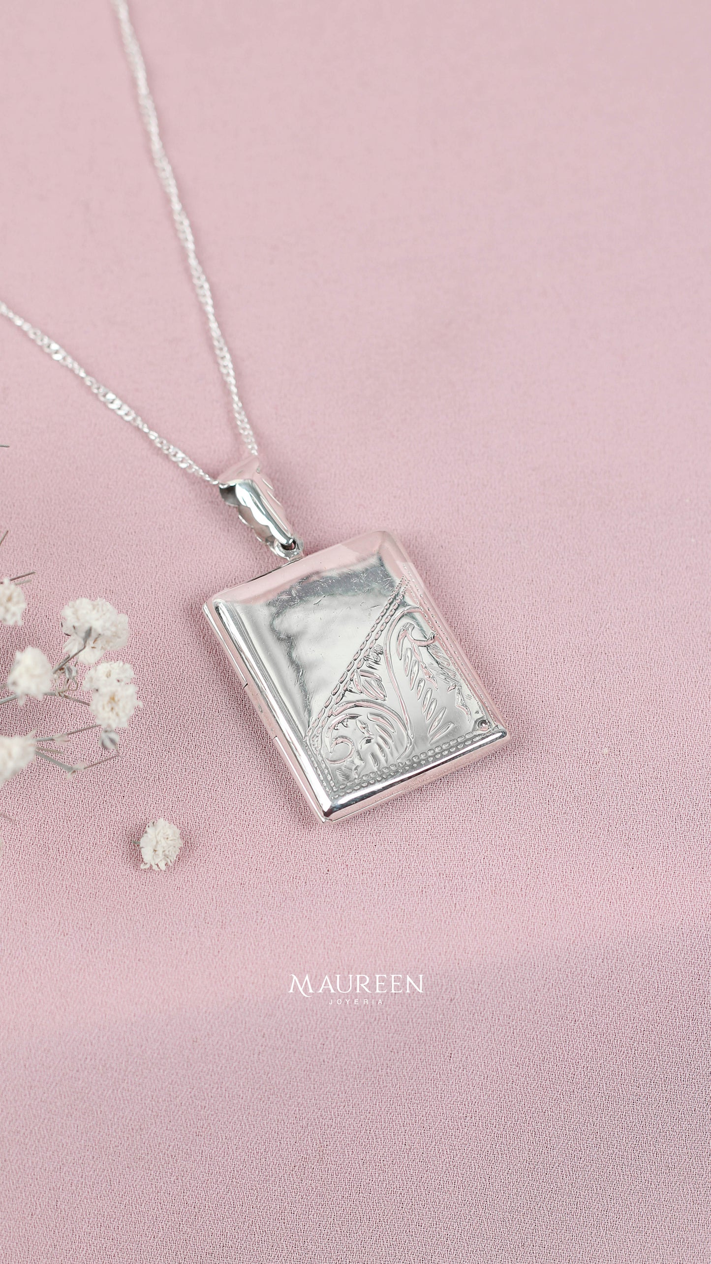 Dije relicario rectangular hojas a la mitad - plata