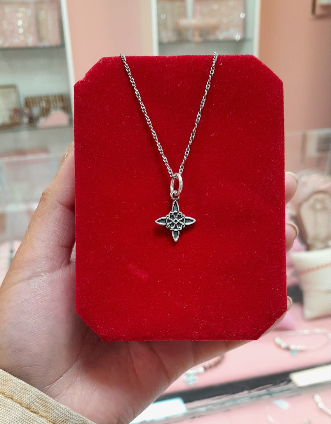 Dije nudo de bruja cuatro puntas - Plata quemada