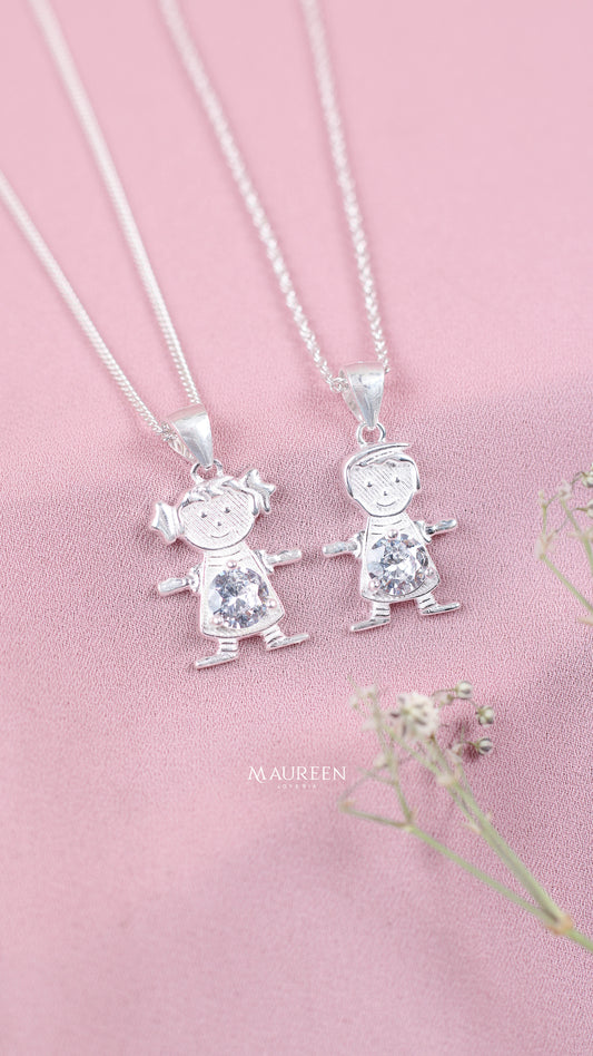 Dije niños piedra blanca - Plata