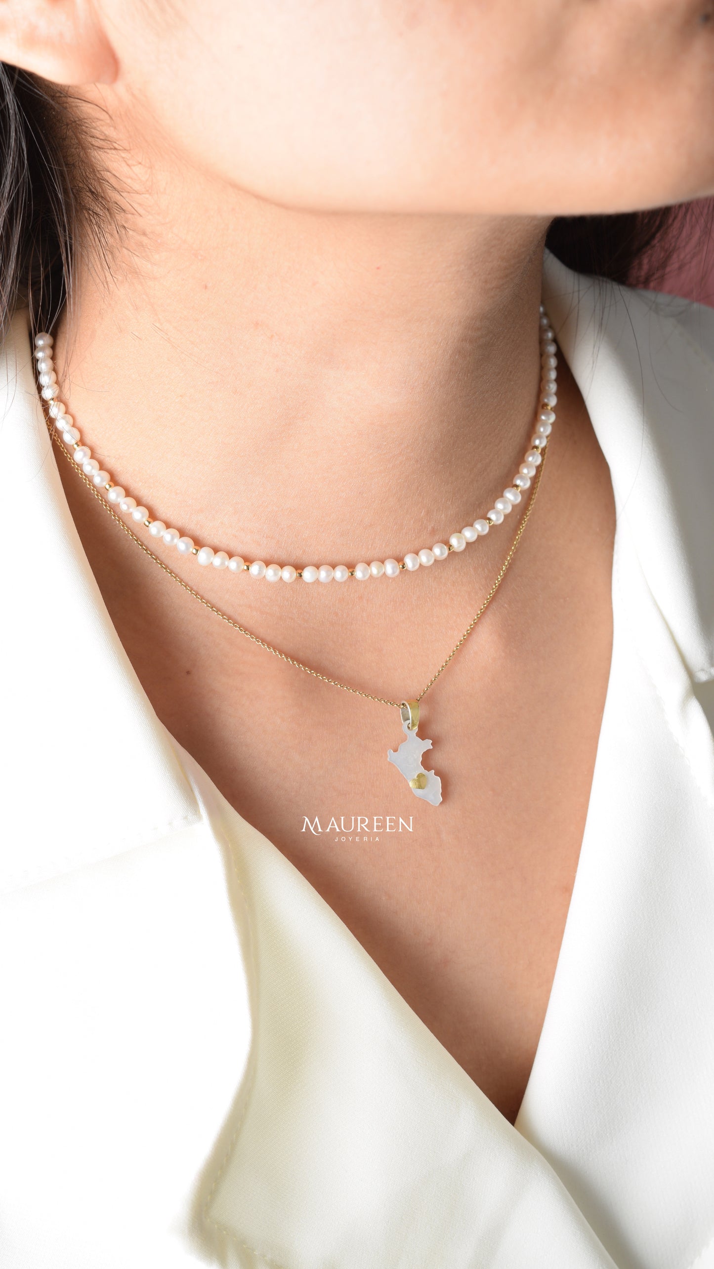 Dije Perú con nacar - Oro