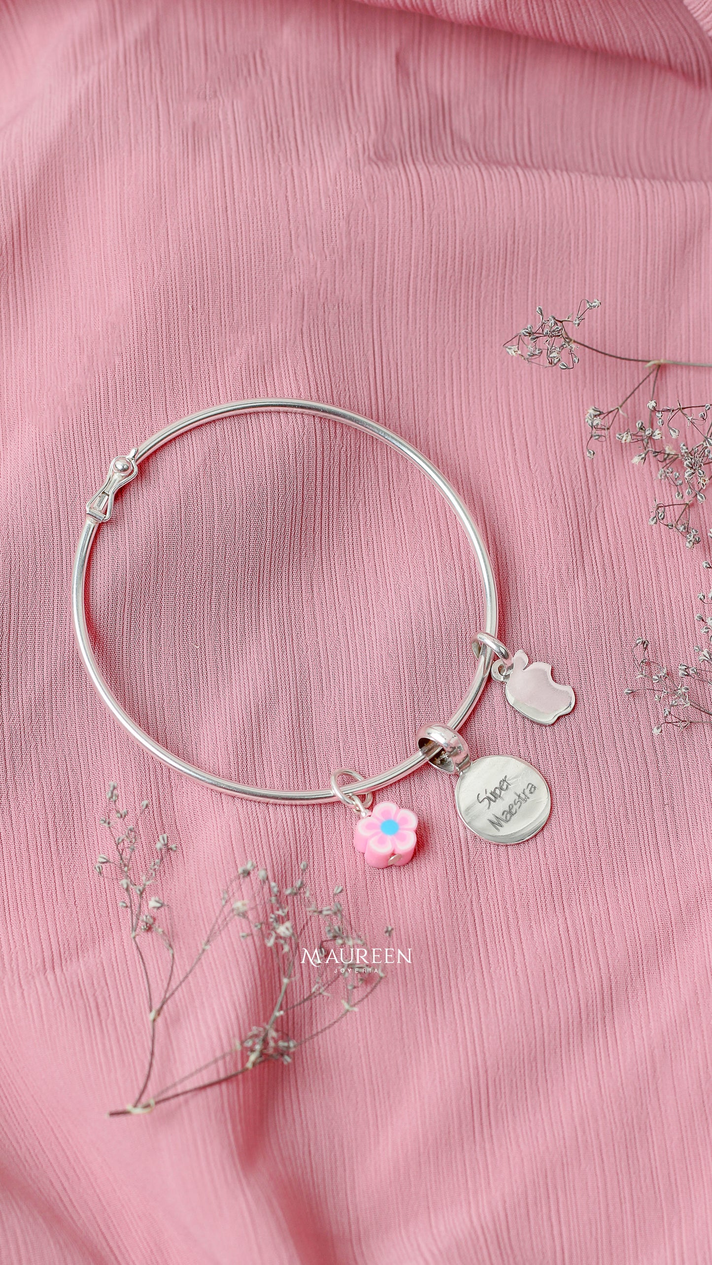 Pulsera rígida placa super maestra y flor - Plata