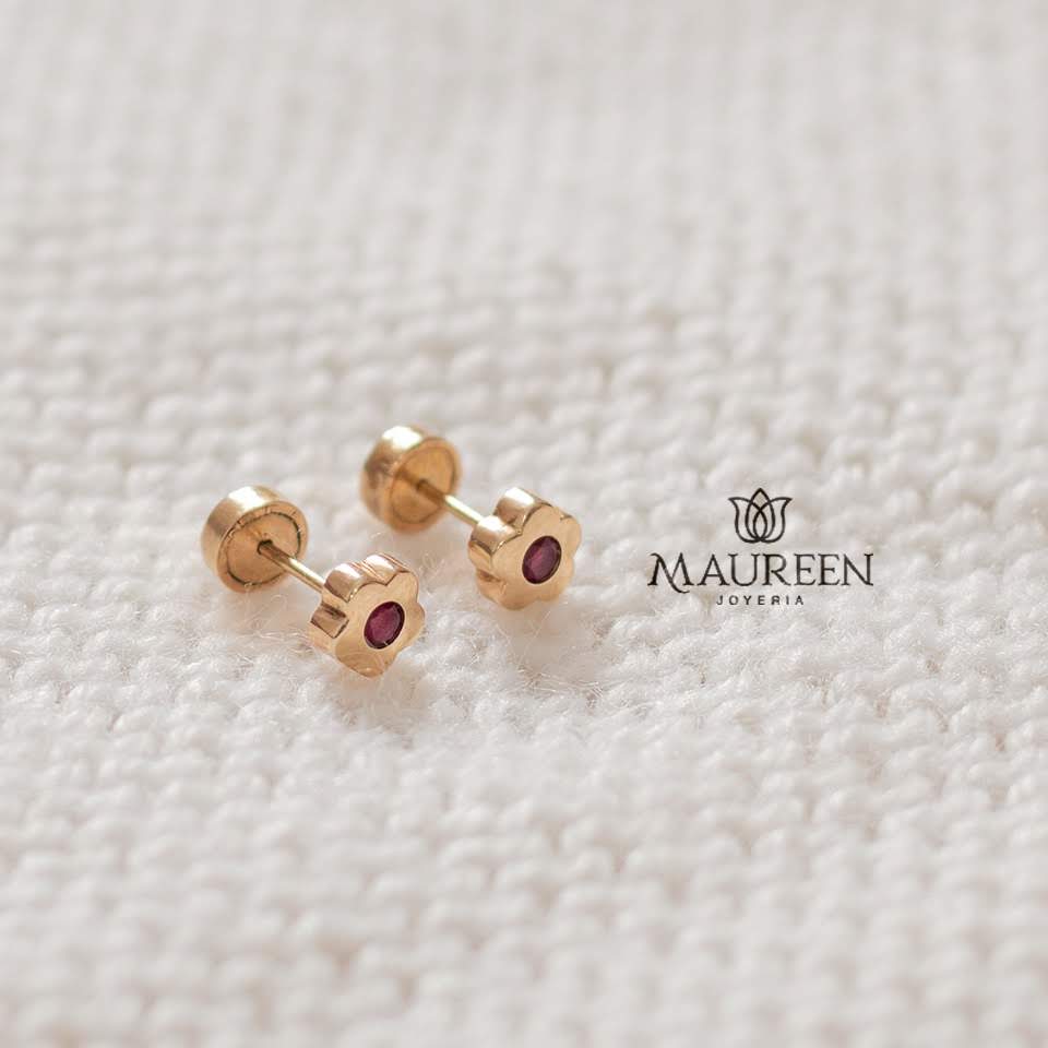 Aretes abridor flor rubi - Oro