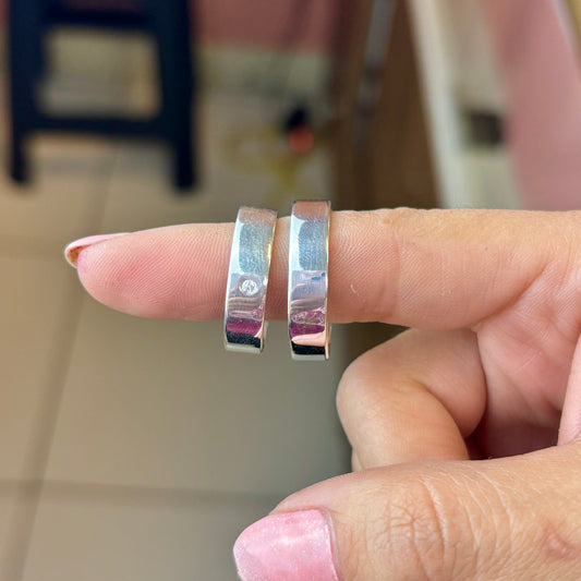 Aros de matrimonio cinta con piedra - Plata