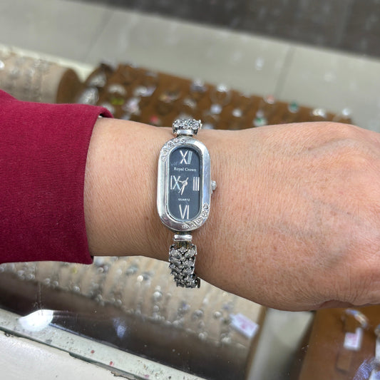 Reloj ovalado circones- Plata