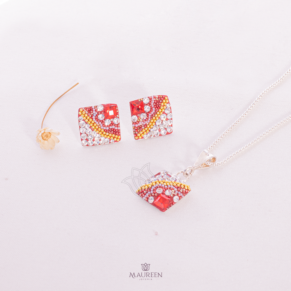 Juego cuadrado rubi pegado - Plata