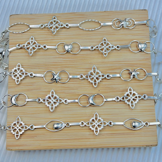 Pulseras delgadas nudo de bruja - plata