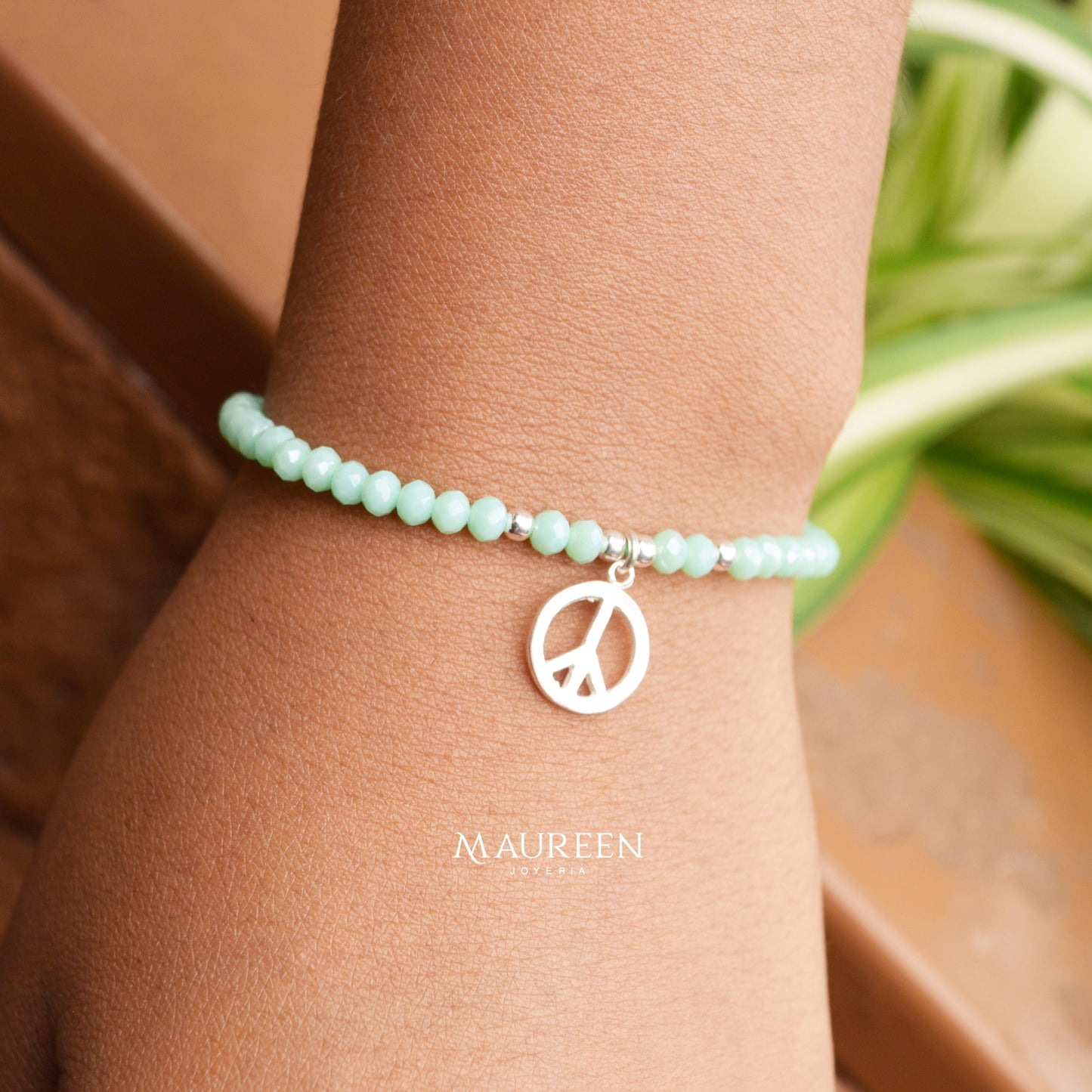 Pulsera de hilo y murano verde dije la paz - Plata