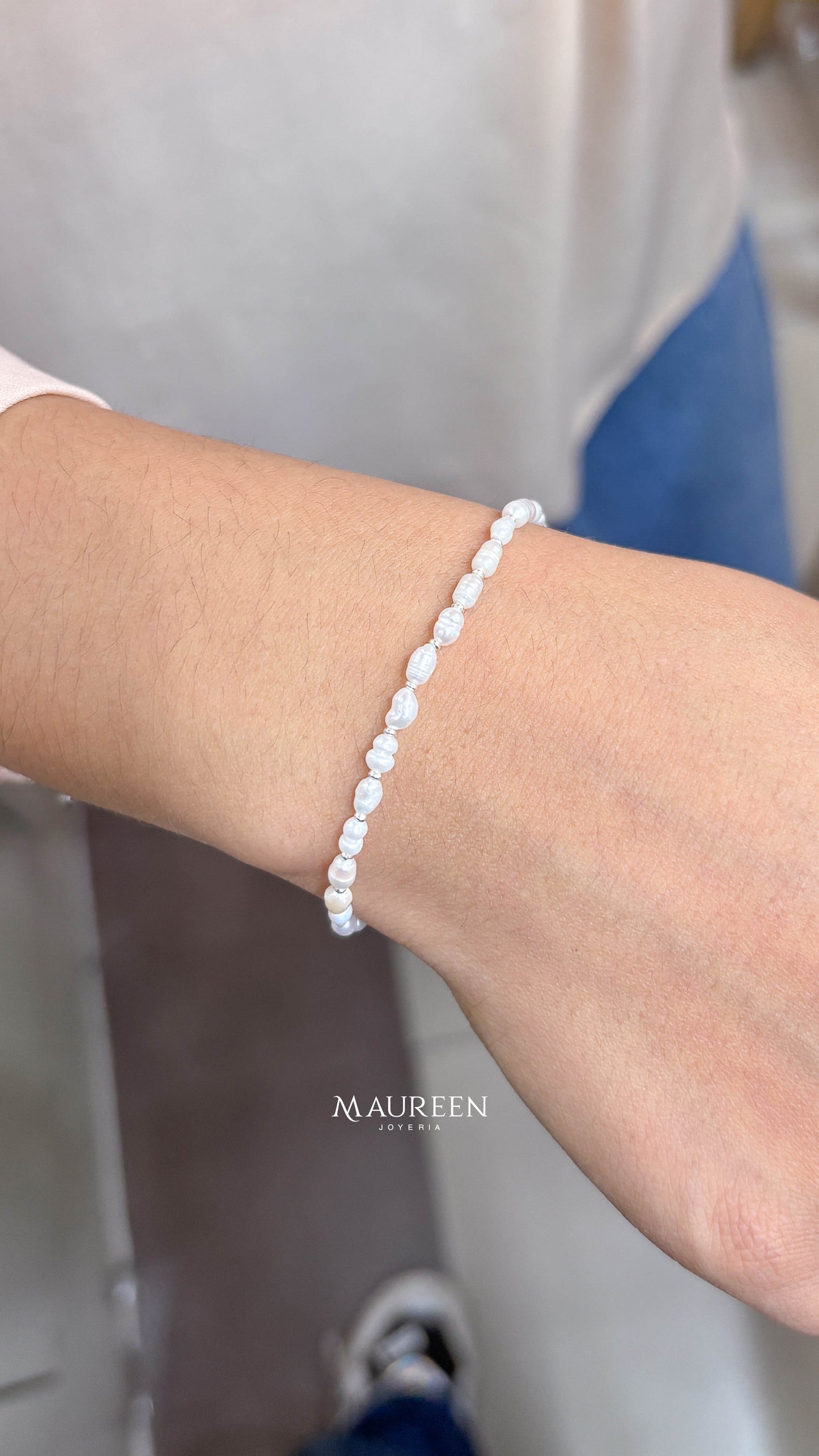 Pulsera perlas de rio pequeñas y chaquiras - Plata