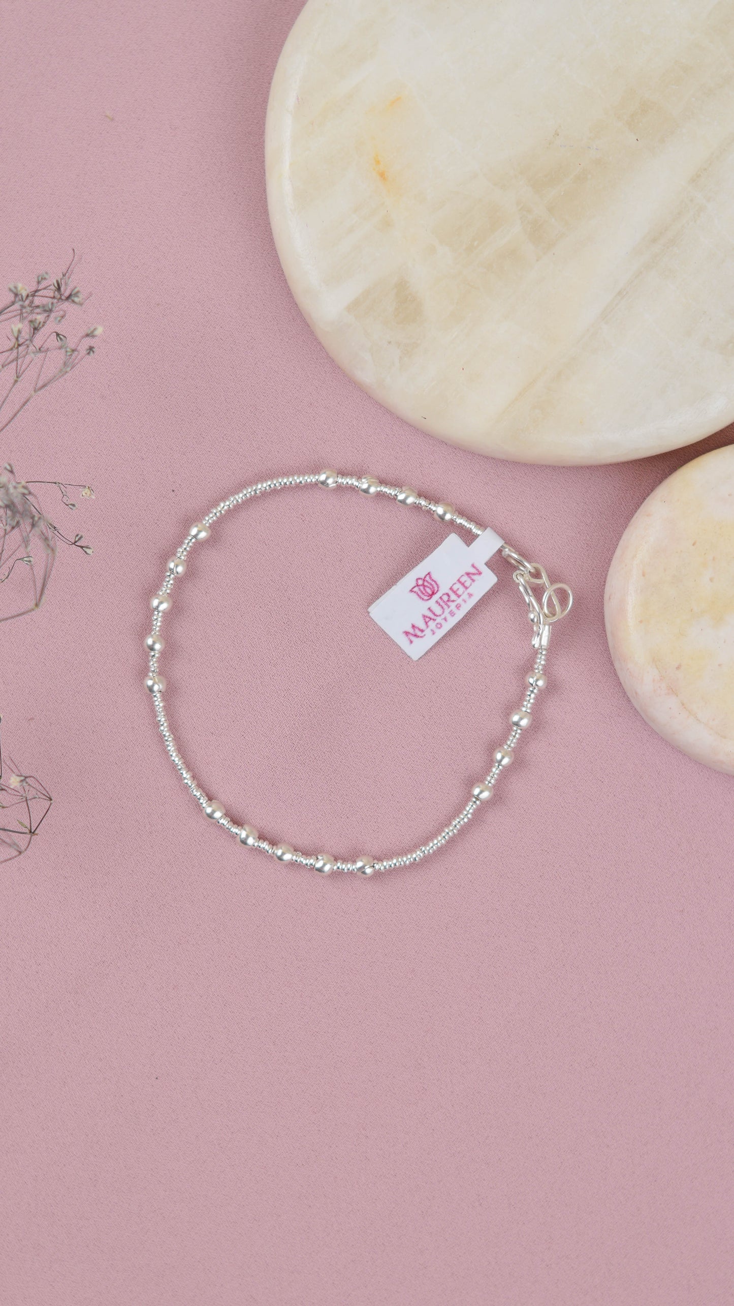 Pulsera con cinco esferas y shakiras - Plata